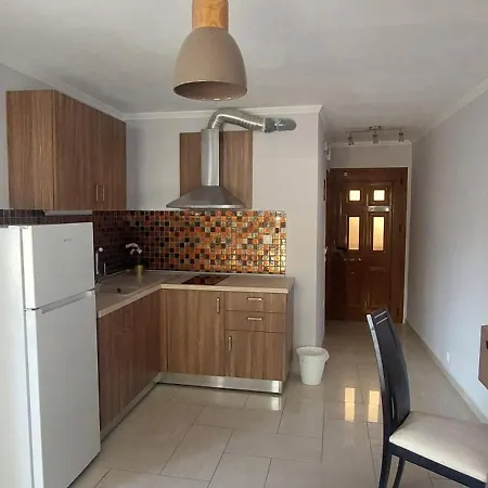 Petrino 2 Semibased By Vasileia